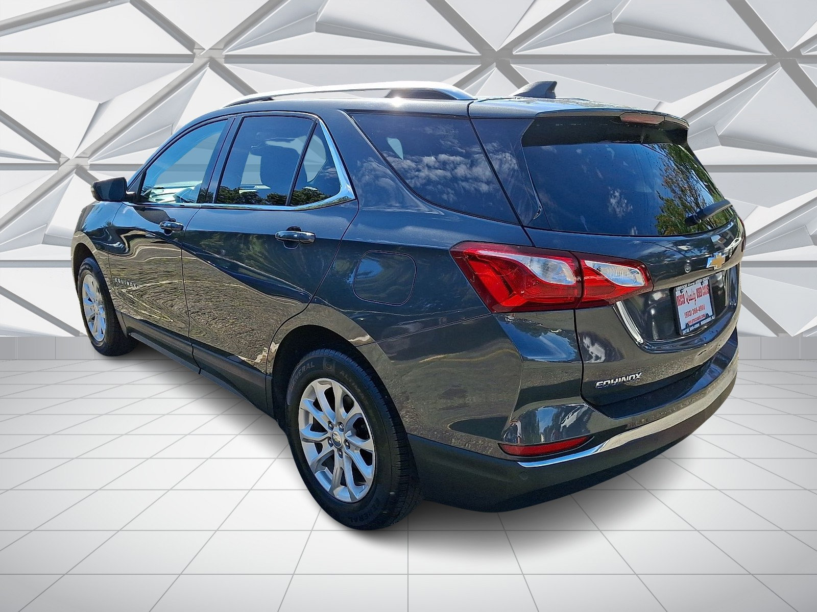 Used 2018 Chevrolet Equinox LT w/ Sun & Infotainment Package AWD/4WD image 7