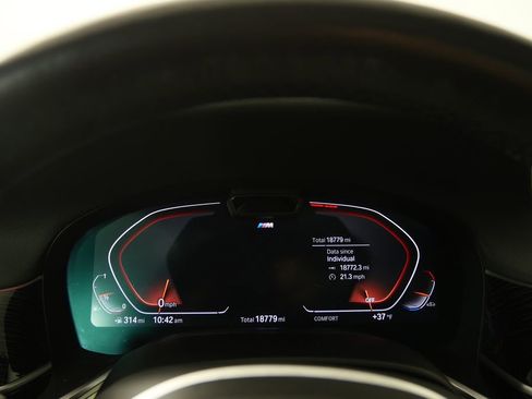 Used 2022 BMW 740i w/ M Sport Package image 21