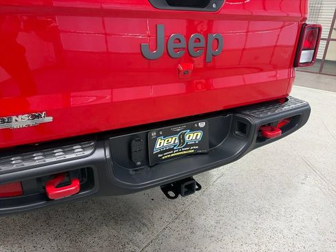 Used 2023 Jeep Gladiator Rubicon w/ Trailer Tow Package AWD/4WD image 27