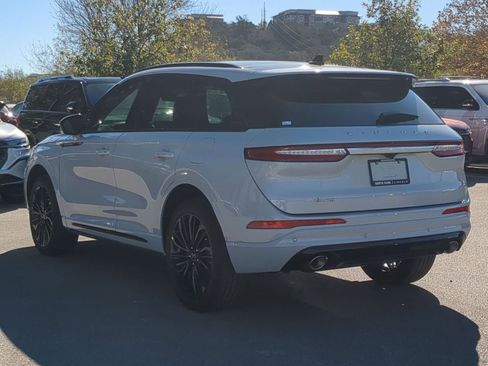 New 2026 Lincoln Corsair Premiere image 5