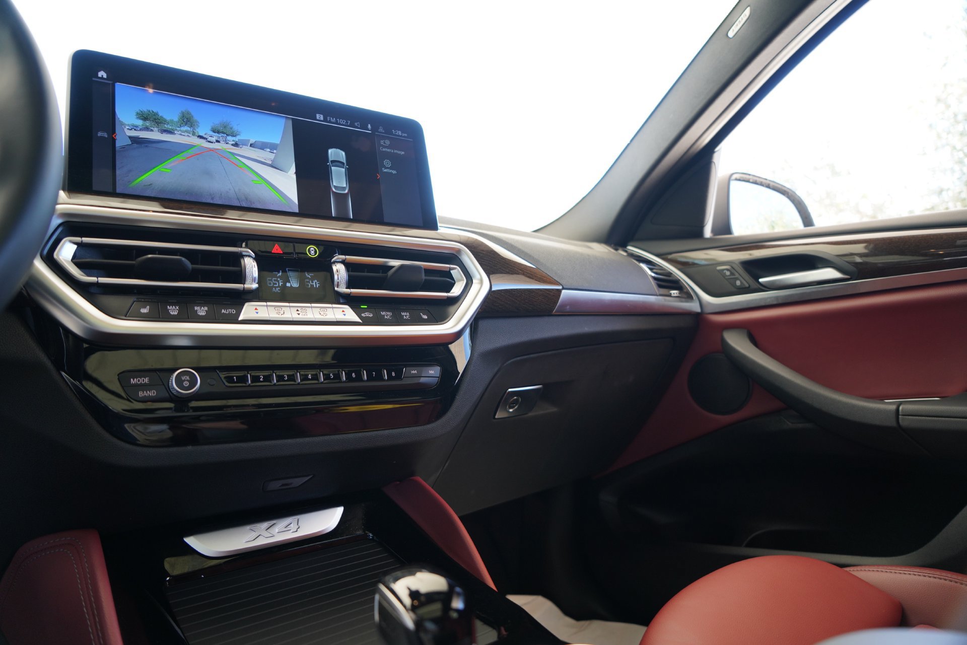 Used 2023 BMW X4 xDrive30i w/ Convenience Package AWD/4WD image 16