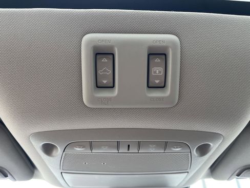 Used 2024 Nissan Murano SL w/ Cargo Package image 19