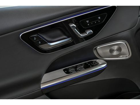 New 2026 Mercedes-Benz GLC 300 GLC 300 4MATIC image 5