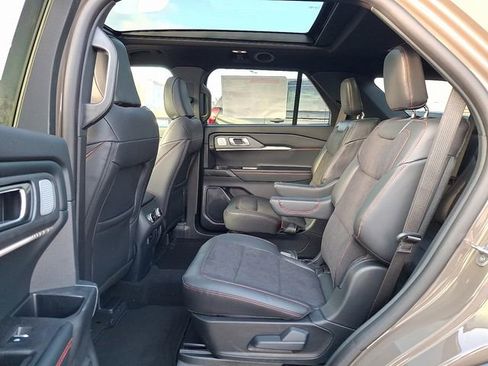 New 2026 Ford Explorer ST w/ Sun And Sound Package image 5
