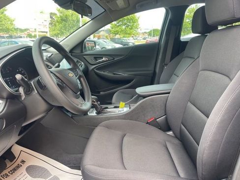 Used 2024 Chevrolet Malibu LS image 14