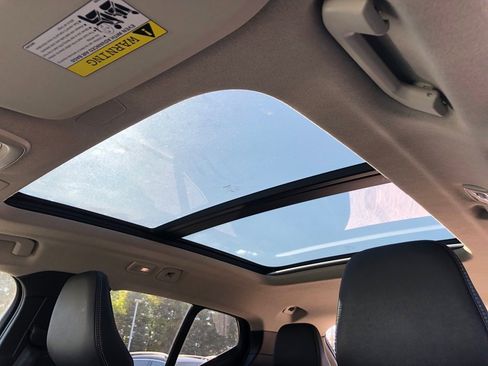 Used 2023 Volvo XC40 B5 Plus w/ Driver Assist Package image 15