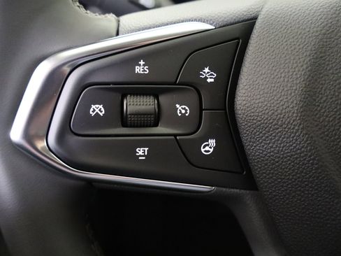 New 2026 Chevrolet Trax ACTIV FWD image 30