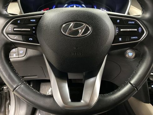 Used 2020 Hyundai Santa Fe SEL w/ Convenience Package image 16
