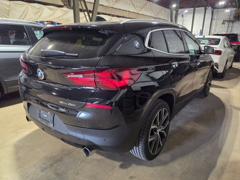Used 2022 BMW X2 xDrive28i w/ Premium Package AWD/4WD image 2