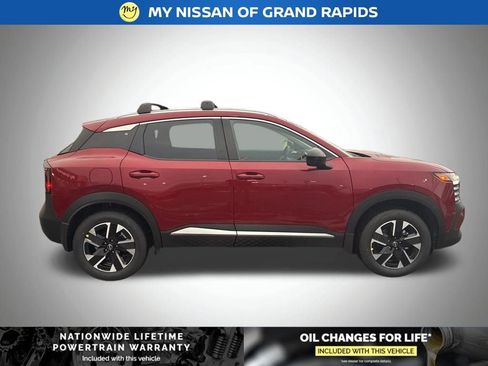 New 2026 Nissan Kicks SV image 7