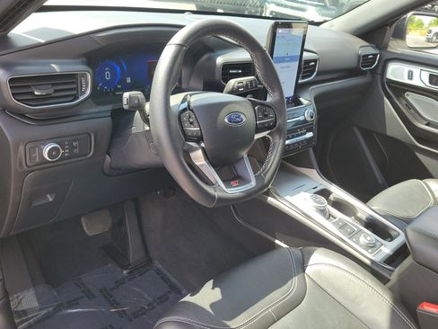Certified 2022 Ford Explorer ST w/ Equipment Group 401A AWD/4WD image 23