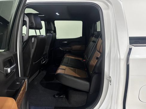 Used 2019 Chevrolet Silverado 1500 High Country image 21