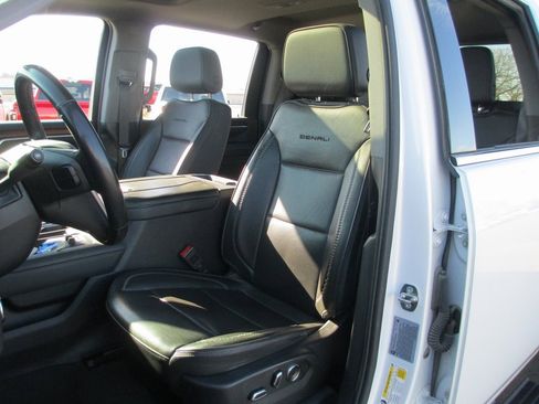 Certified 2024 GMC Sierra 2500 Denali w/ Denali Reserve Package image 23