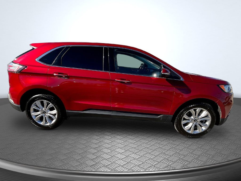 Used 2024 Ford Edge Titanium AWD/4WD image 4