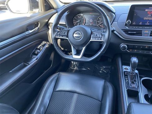 Certified 2023 Nissan Altima 2.5 SR image 15