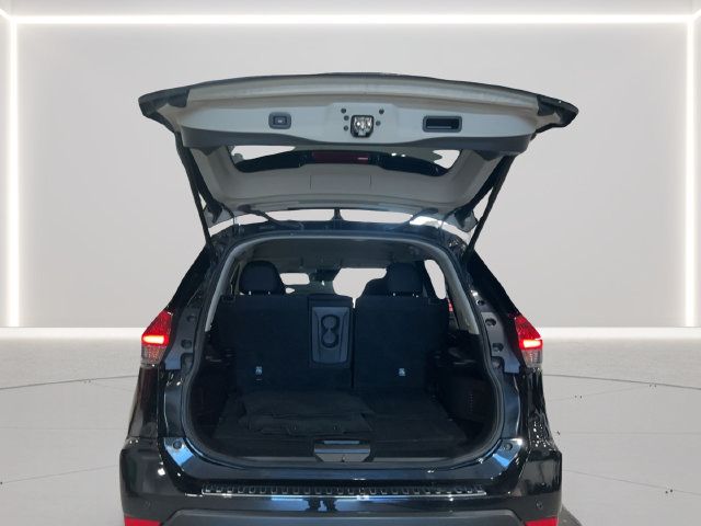 Used 2020 Nissan Rogue SV AWD/4WD image 22