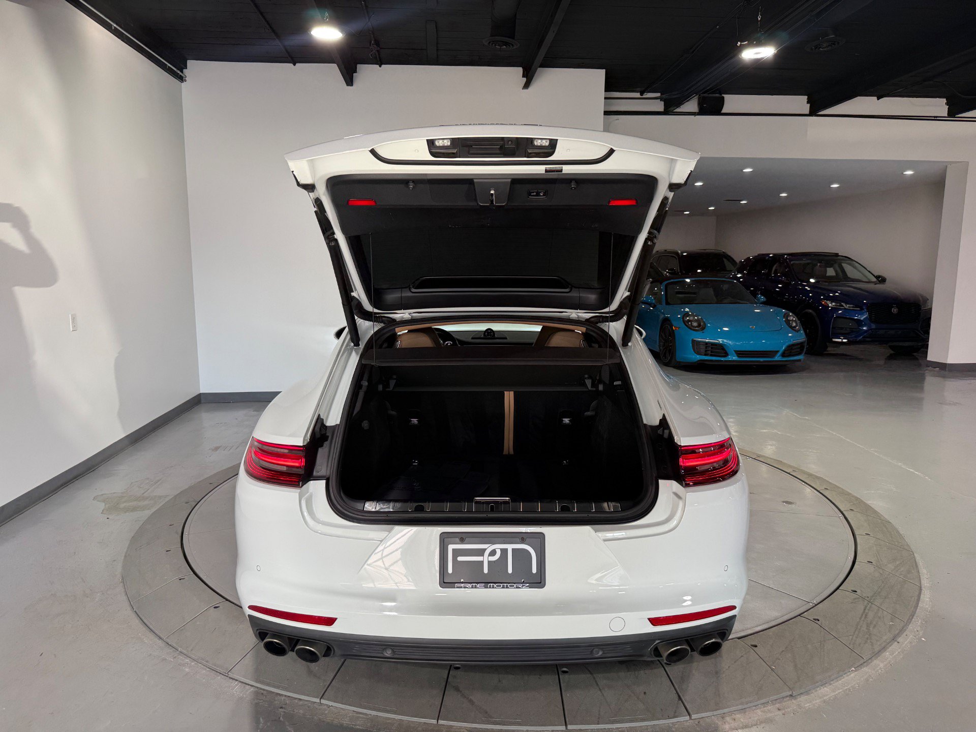 Used 2017 Porsche Panamera 4S AWD/4WD image 16