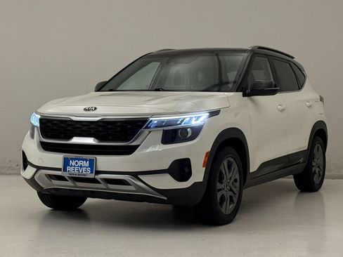 Used 2021 Kia Seltos S FWD image 2