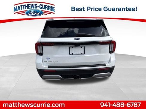 Certified 2025 Ford Explorer Platinum RWD image 5