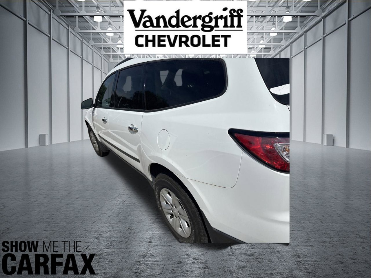Used 2017 Chevrolet Traverse LS FWD image 4