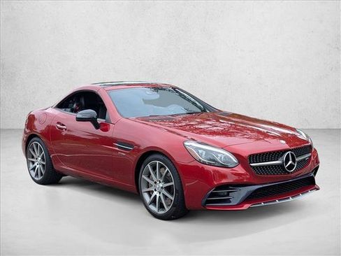 Used 2017 Mercedes-Benz SLC 43 AMG image 3