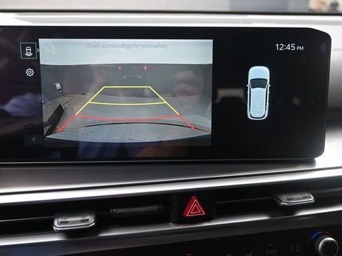 Used 2025 Kia Sorento S FWD image 12