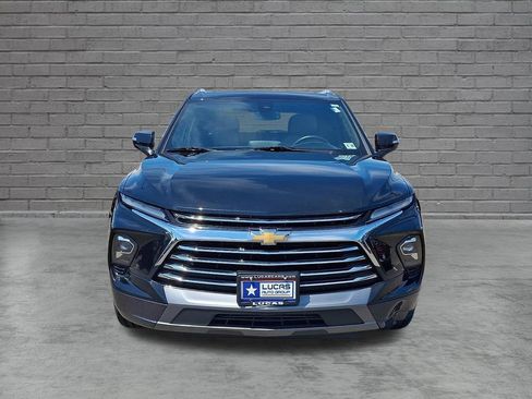 Used 2025 Chevrolet Blazer Premier w/ Enhanced Convenience Package AWD/4WD image 4