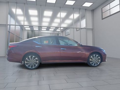 Certified 2024 Nissan Altima 2.5 SL image 9