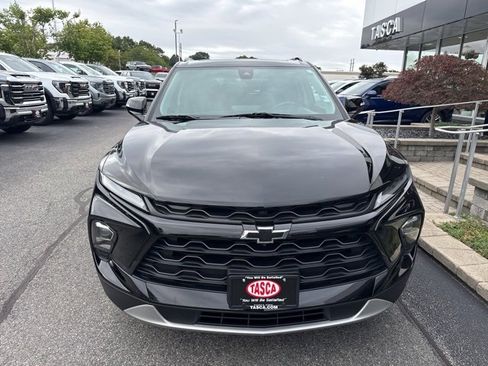Used 2023 Chevrolet Blazer LT w/ Sound & Technology Package image 2