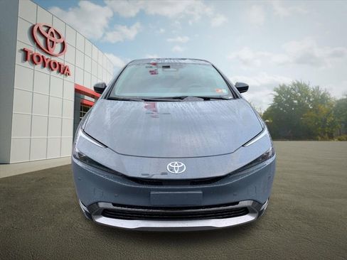 New 2026 Toyota Prius XLE image 8
