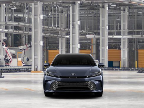 New 2026 Toyota Camry XLE AWD/4WD image 17