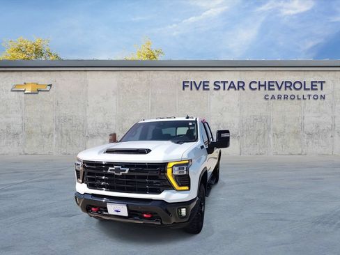 Used 2025 Chevrolet Silverado 2500 LT w/ Trail Boss Package AWD/4WD image 3