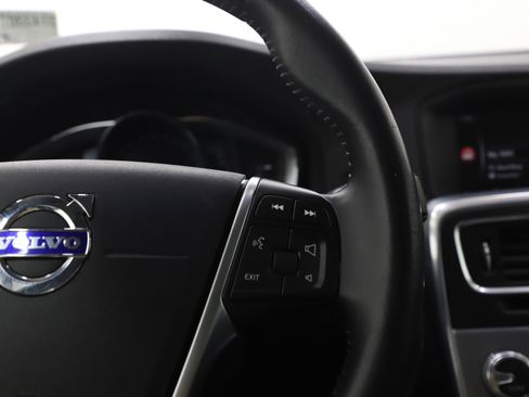 Used 2017 Volvo S60 T5 Dynamic w/ Vision Package image 24