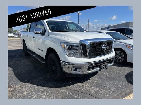 Used 2019 Nissan Titan SL AWD/4WD image 1