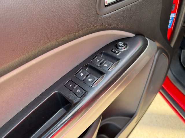 Used 2018 Chevrolet Colorado LT w/ LT Convenience Package RWD image 13