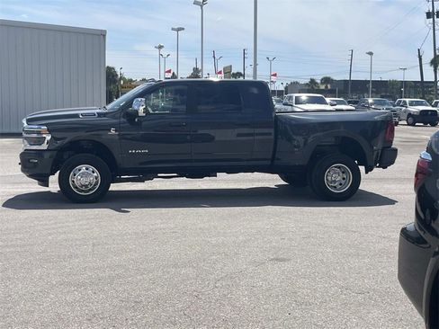 New 2026 RAM 3500 Laramie w/ Towing Technology Group image 2