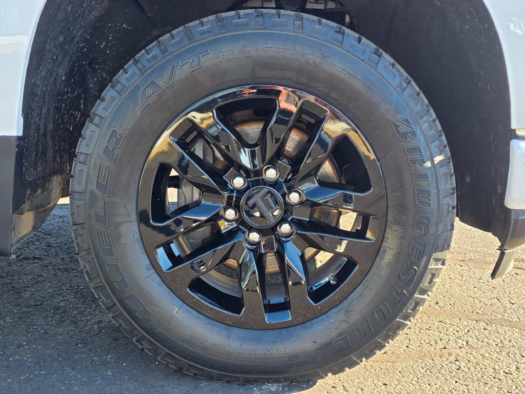 Used 2019 Chevrolet Silverado 1500 RST w/ True North Edition AWD/4WD image 16