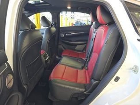 Used 2023 INFINITI QX55 Sensory w/ Lighting Package AWD/4WD image 8