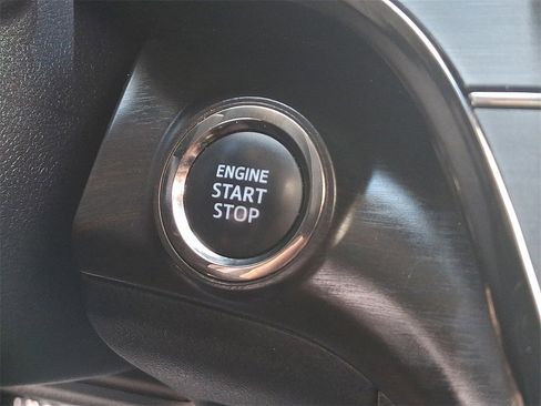 Used 2018 Toyota Avalon XLE Premium w/ All Weather Liner Package image 26