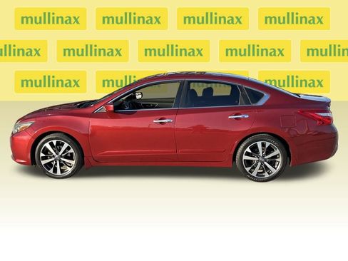 Used 2016 Nissan Altima 2.5 SR image 11