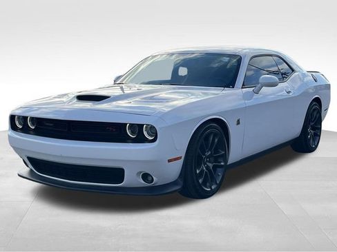 Used 2023 Dodge Challenger R/T Scat Pack image 3