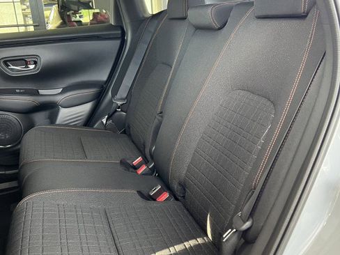 Used 2025 Honda HR-V Sport image 9