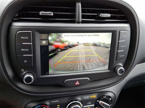 New 2025 Kia Soul LX w/ LX Technology Package image 12