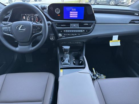 New 2025 Lexus ES 350 w/ Premium Package image 16