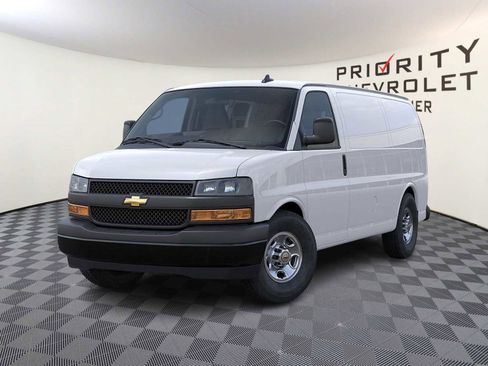 New 2025 Chevrolet Express 2500 w/ Driver Convenience Package image 6