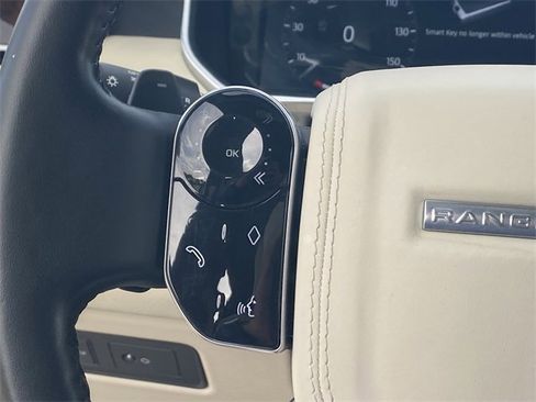 Used 2021 Land Rover Range Rover image 8
