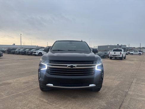 Used 2022 Chevrolet Tahoe LT w/ Luxury Package image 4