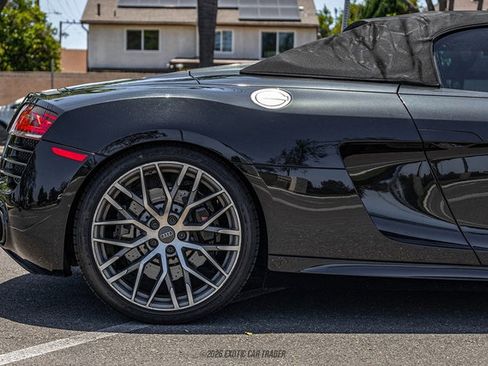 Used 2014 Audi R8 V10 w/ Full Leather Package AWD/4WD image 73