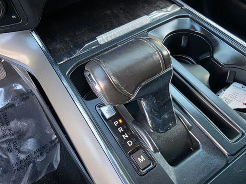 Used 2021 Ford F150 Lariat w/ Equipment Group 502A High image 19