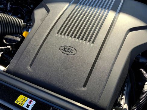 New 2025 Land Rover Range Rover SE image 17